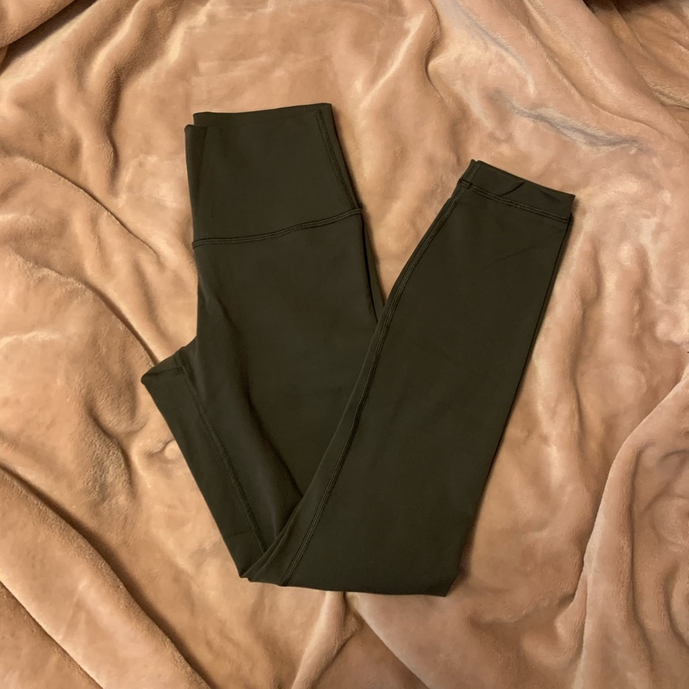 Lululemon wunder unders